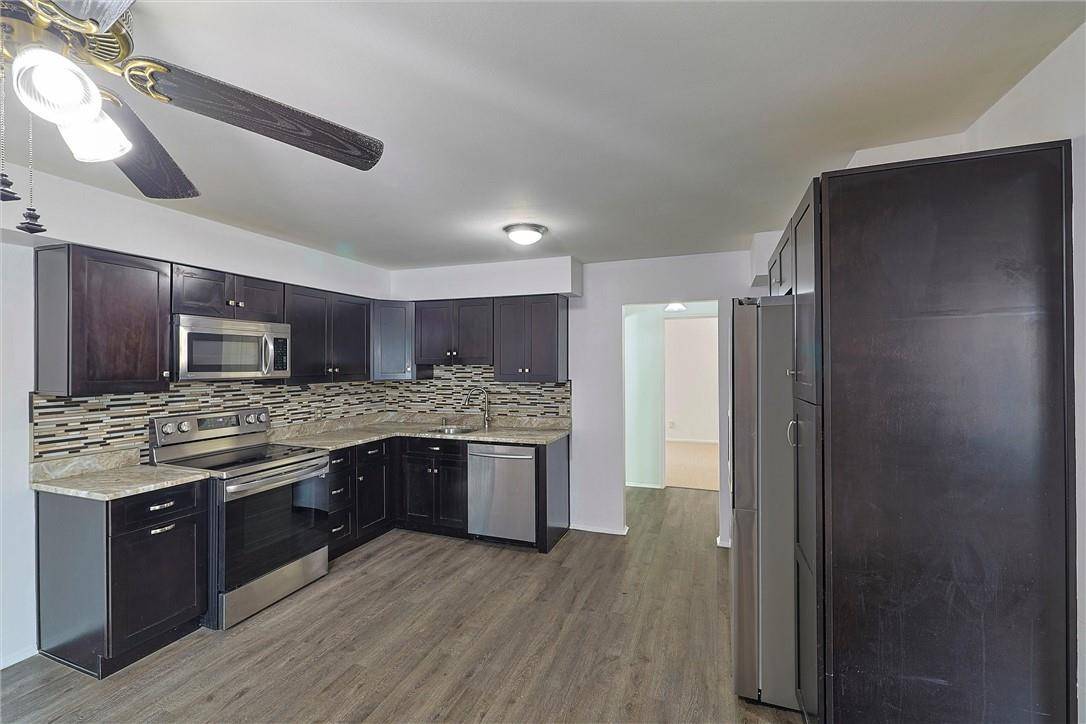 10 Oakwood TER #31, New Windsor, NY 12553
