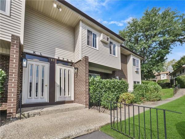 11 Blue Hill Commons DR #F, Orangeburg, NY 10962