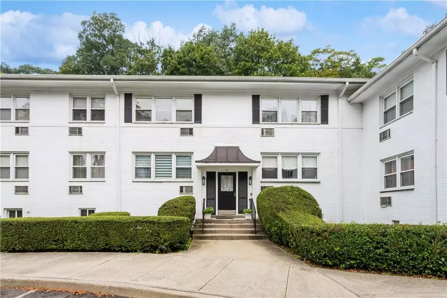 51 Avon CIR #D, Rye Brook, NY 10573