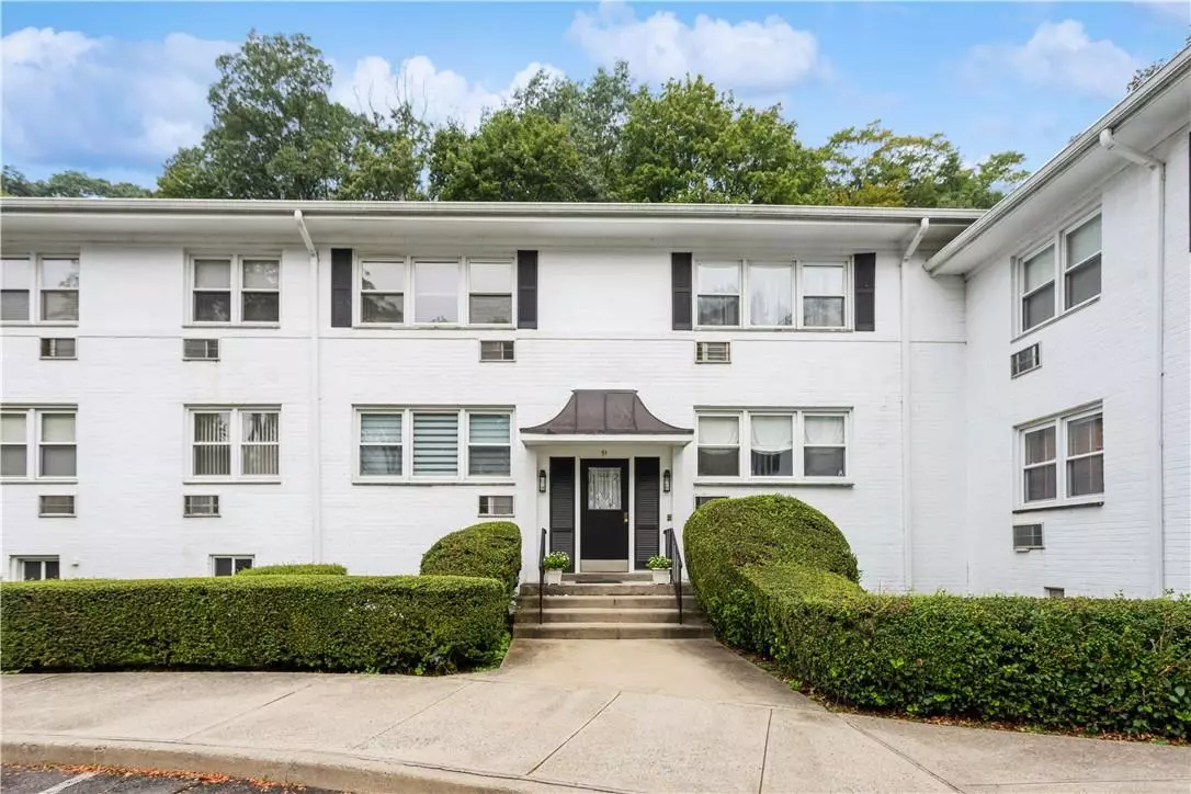 Rye Brook, NY 10573,51 Avon CIR #D