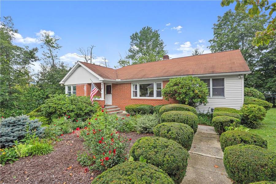 64 Clubhouse DR, Carmel, NY 10512