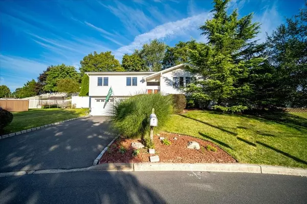 Stony Point, NY 10980,40 Walter DR