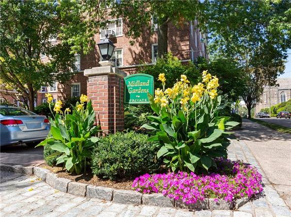 2 Midland GDNS #1C, Bronxville, NY 10708