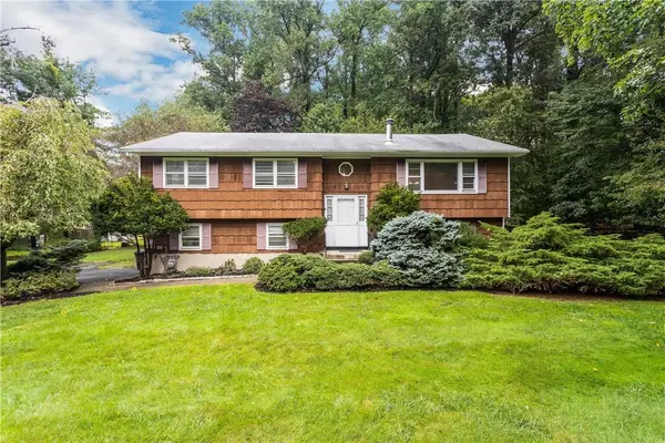 Spring Valley, NY 10977,25 Skylark DR