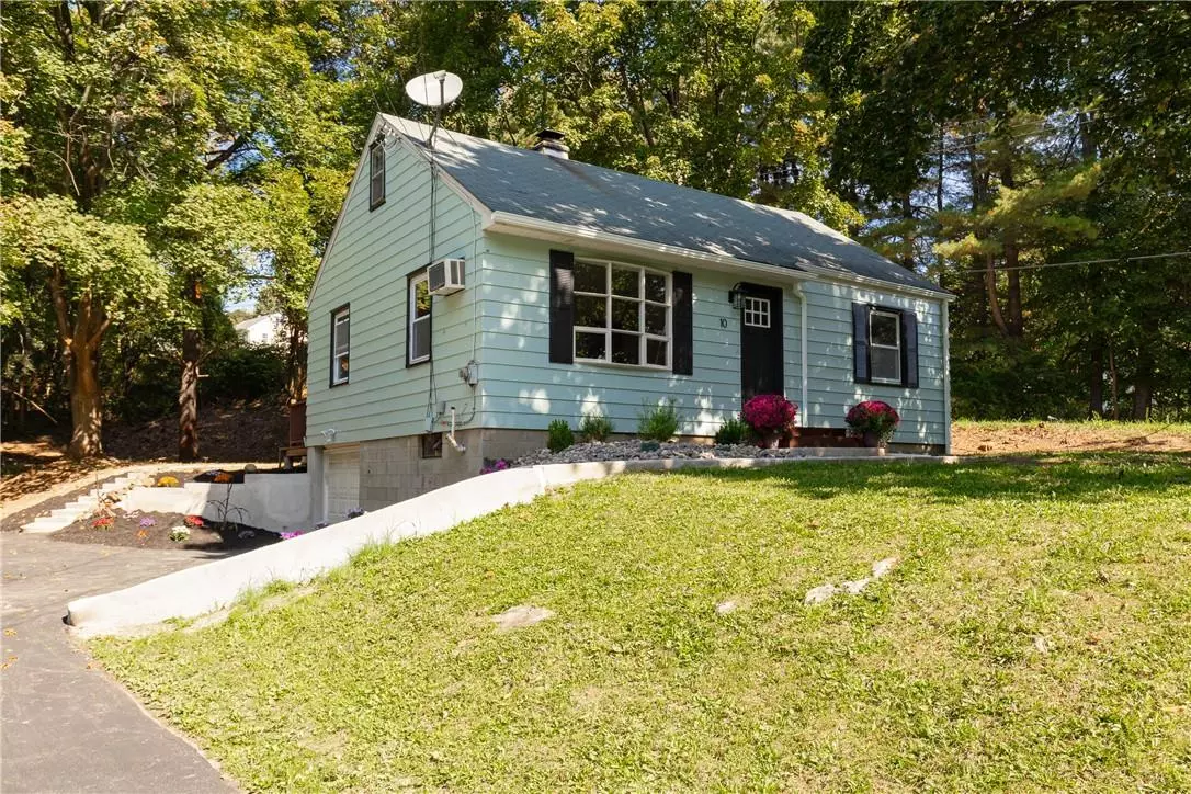 Poughkeepsie, NY 12603,10 Bishop DR