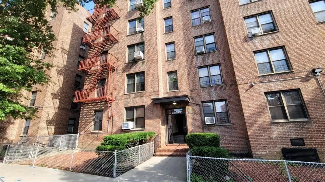 745 E 231 ST #4g, Bronx, NY 10466