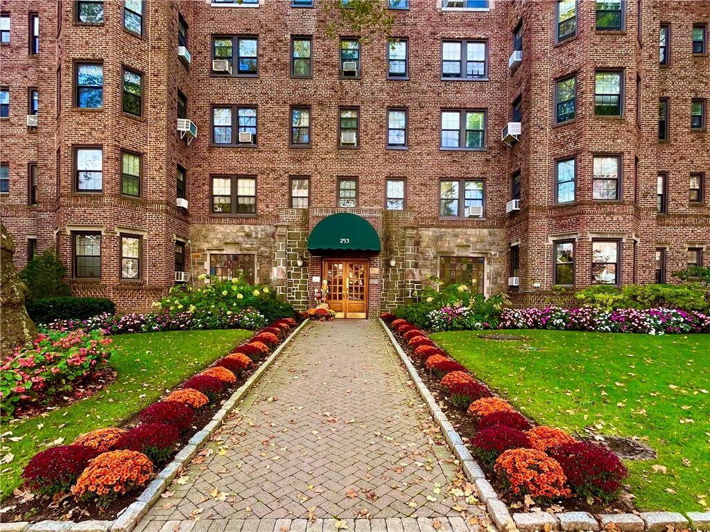 253 Garth RD #5G, Scarsdale, NY 10583