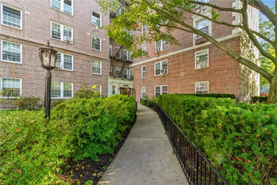 300 S Broadway #3 J, Tarrytown, NY 10591