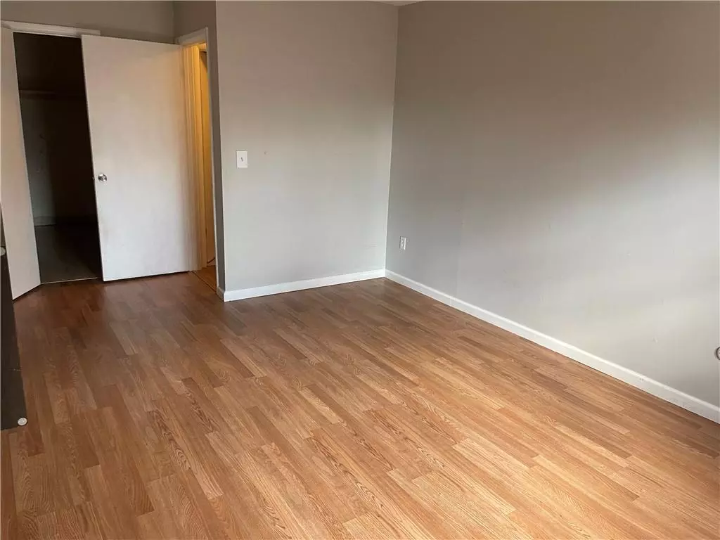 Kingston, NY 12401,118 Linderman AVE #2B