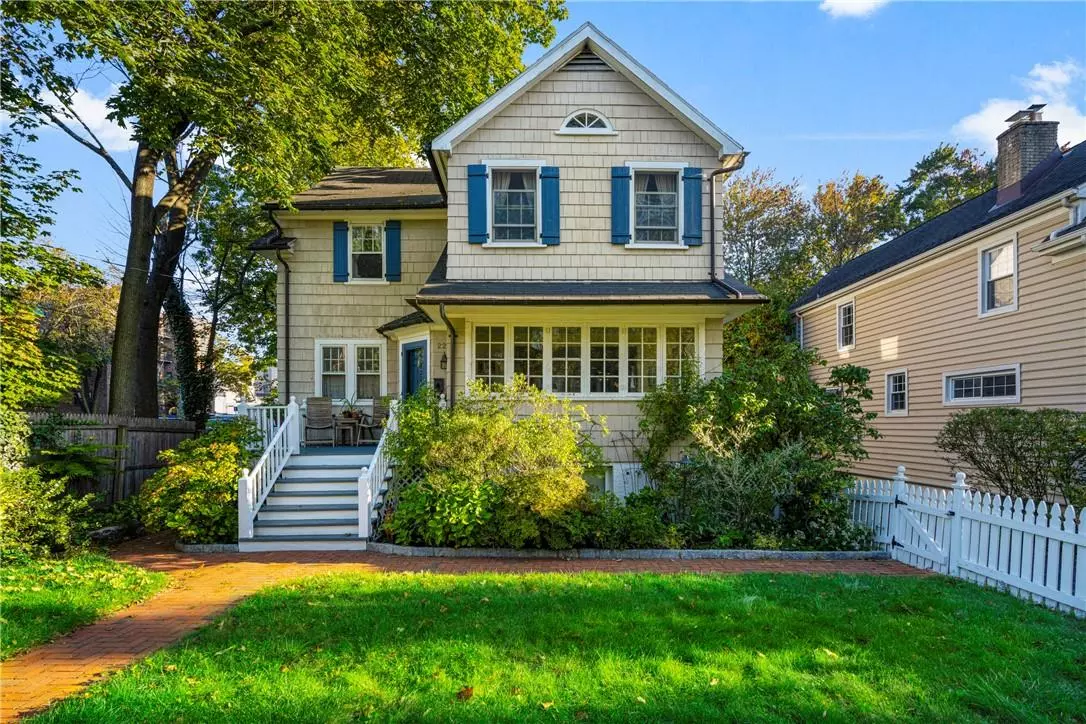 Larchmont, NY 10538,227 Larchmont AVE