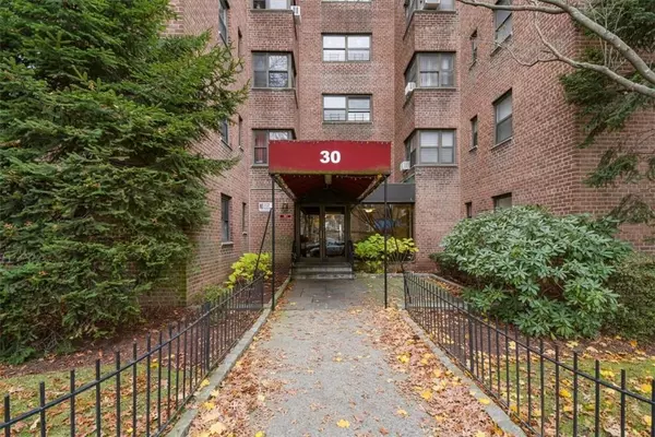 30 Fleetwood AVE #3H, Mount Vernon, NY 10552