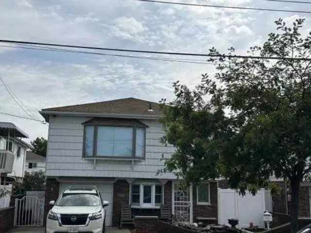 Howard Beach, NY 11414,162-19 83RD ST