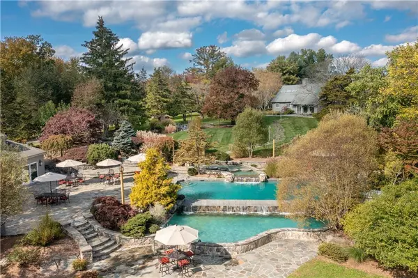 2-64 Harmony Hill LN, Poughquag, NY 12570