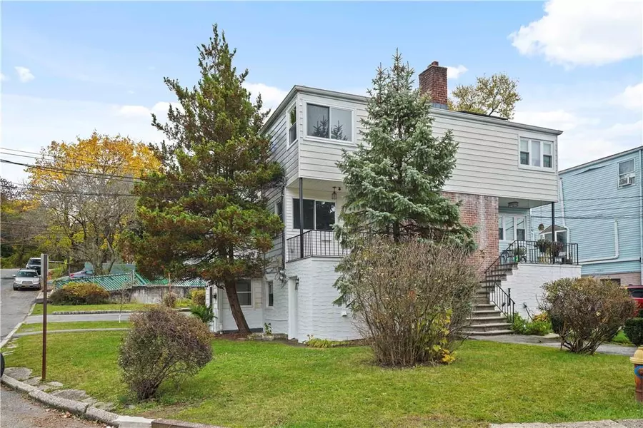 44 Troy LN, Yonkers, NY 10701
