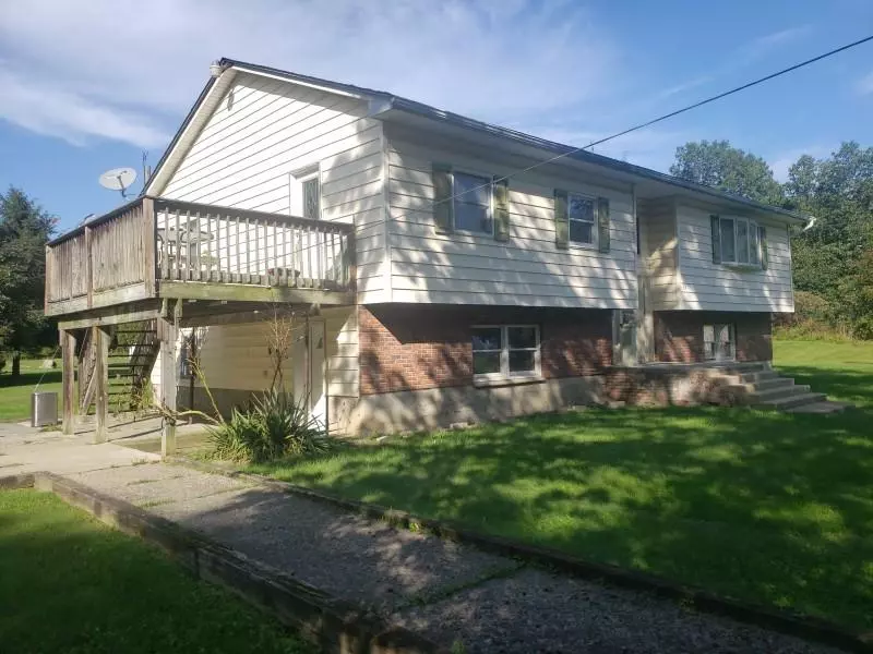 Wallkill, NY 12589,63 Krystal LN