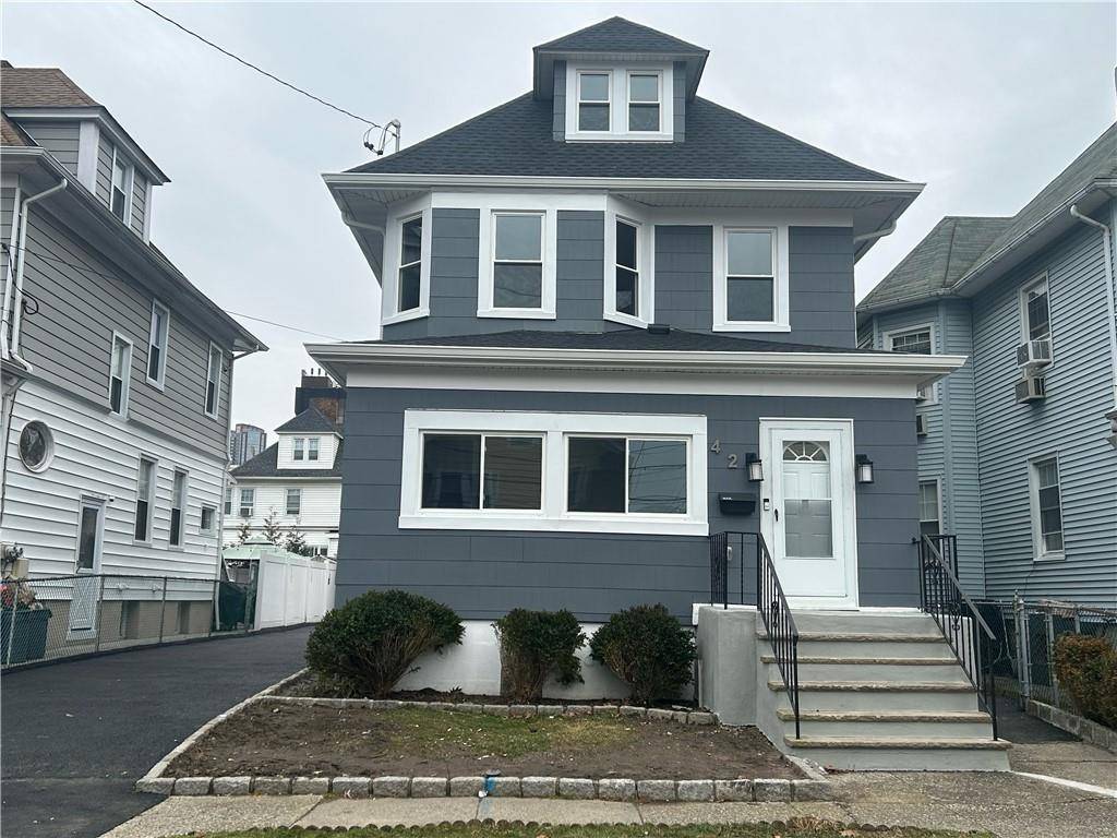 42 Jackson ST, New Rochelle, NY 10801