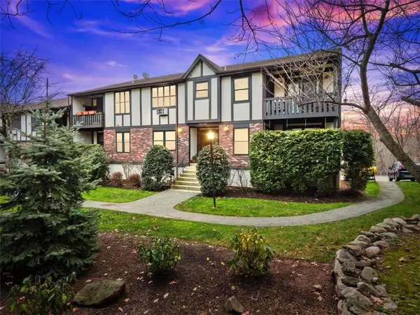 761 Sierra Vista LN, Valley Cottage, NY 10989