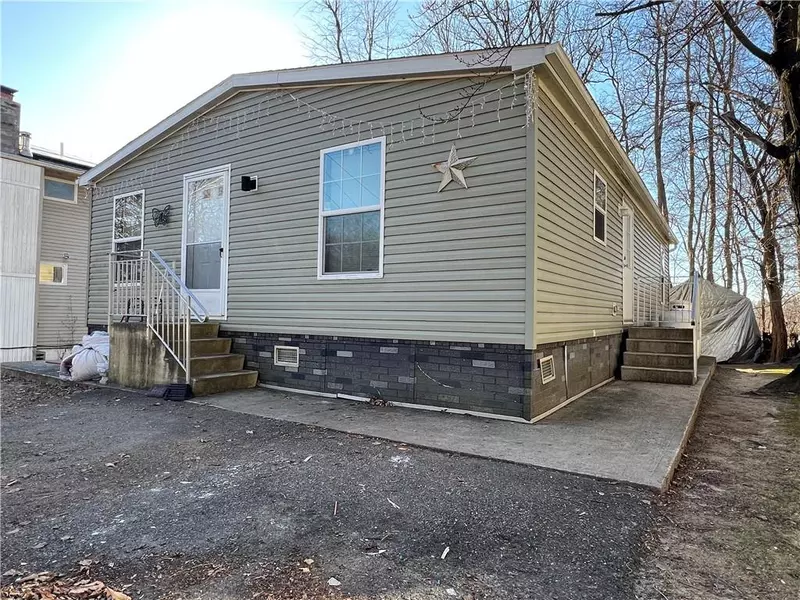 180 Depot ST, Pine Bush, NY 12566