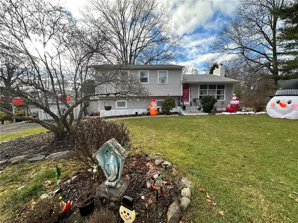 17 Butternut DR, New City, NY 10956