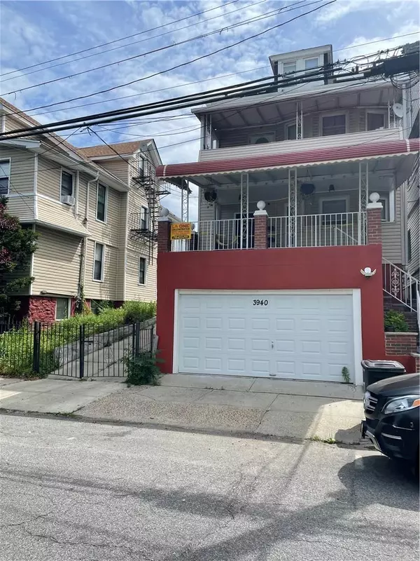 Bronx, NY 10466,3940 Hill AVE #2