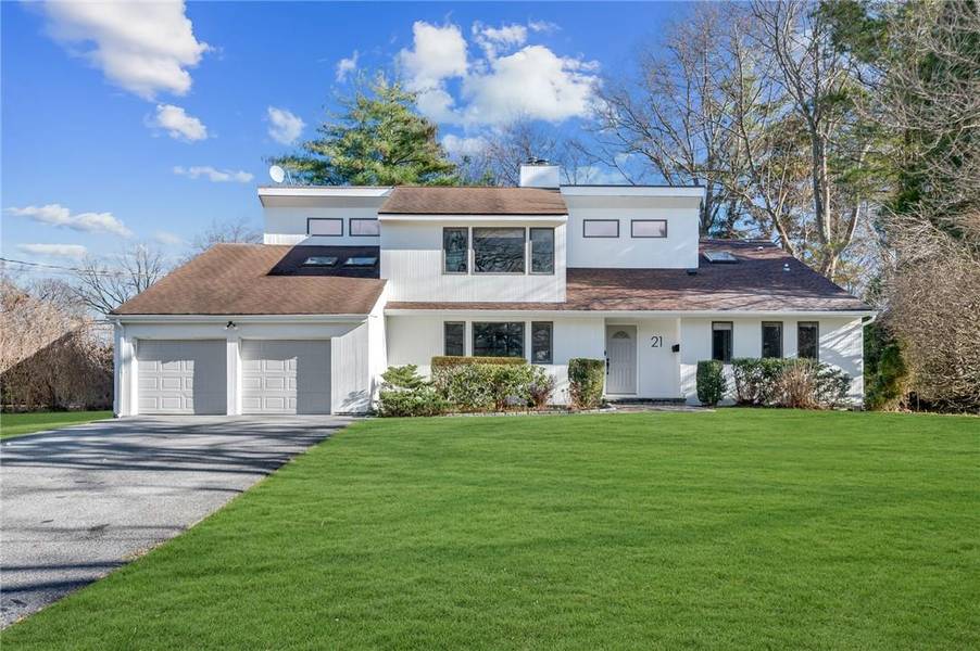 21 Old Orchard RD, Rye Brook, NY 10573