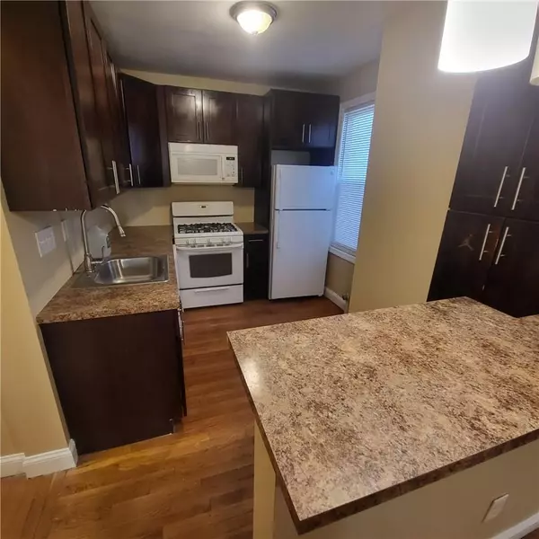 607 S 5th AVE #2nd Flr Duplex, Mount Vernon, NY 10550