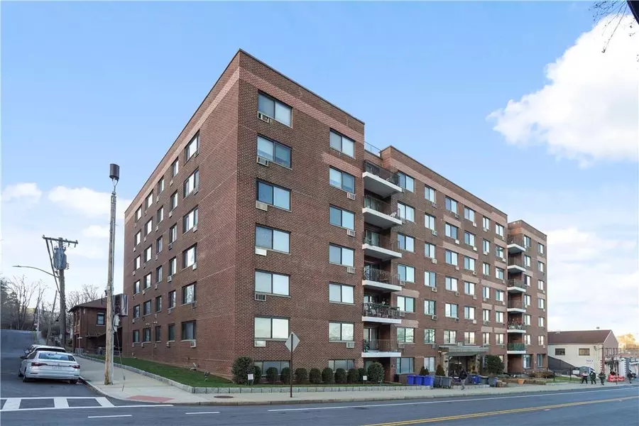 25 Lake ST #5J, White Plains, NY 10603