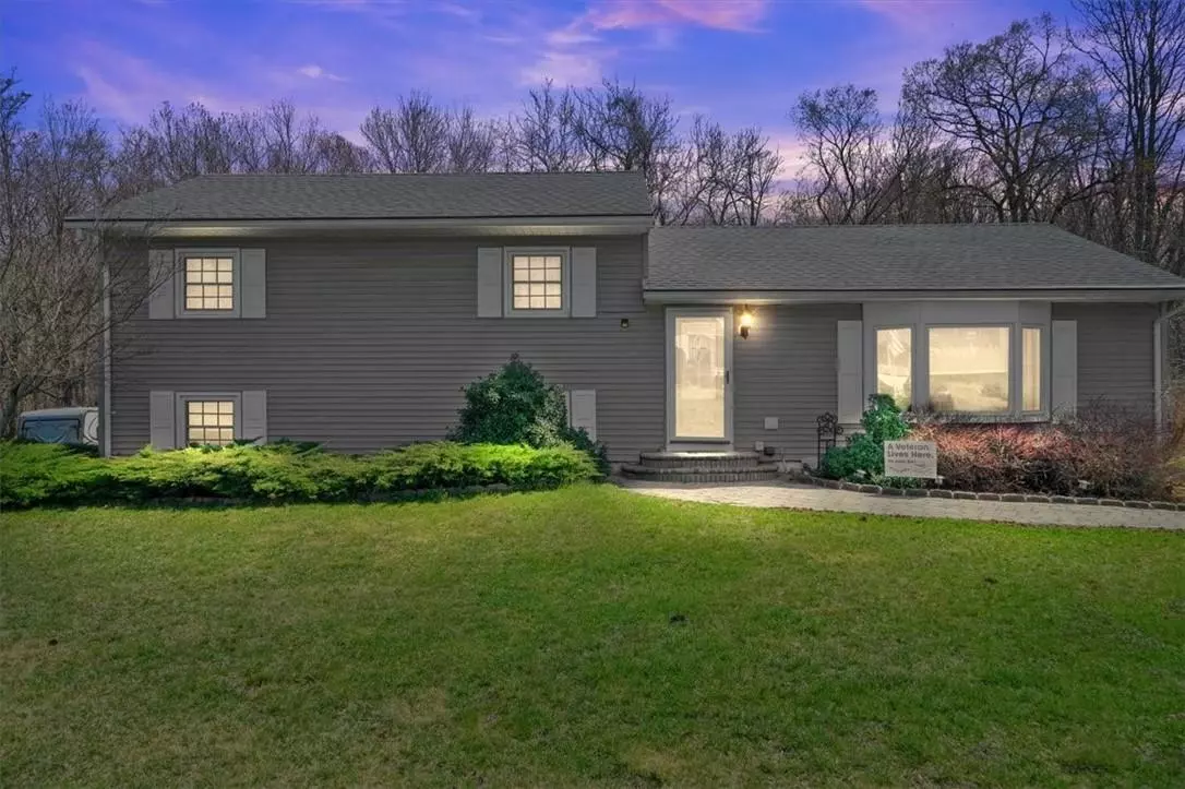 New Windsor, NY 12553,48 Hudson DR
