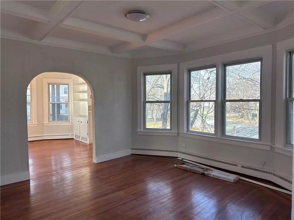 Poughkeepsie, NY 12601,9 Lexington AVE #2