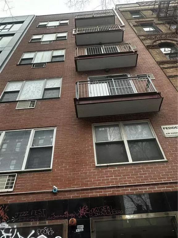 30 Rutgers ST #2A, New York (manhattan), NY 10002