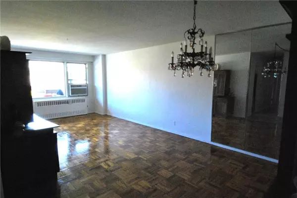 Yonkers, NY 10710,1853 Central Park AVE #6A