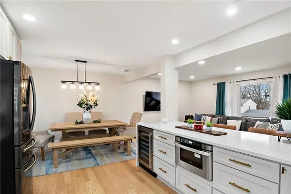 Tappan, NY 10983,35 Princeton DR