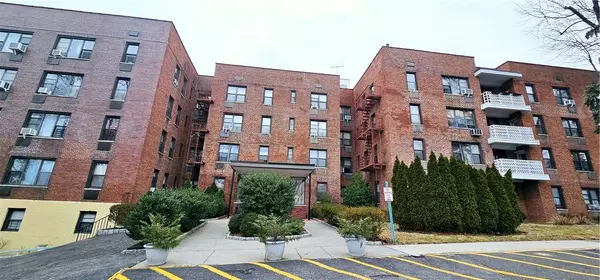 1 Remsen RD #4L, Yonkers, NY 10710