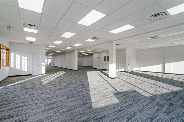 Elmsford, NY 10523,81 E Main ST #9-13