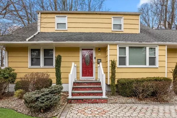 Spring Valley, NY 10977,19 Mallory RD