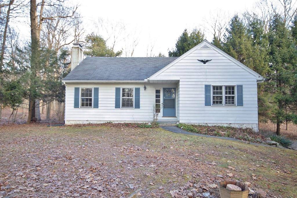 144 Roosevelt RD, Hyde Park, NY 12538