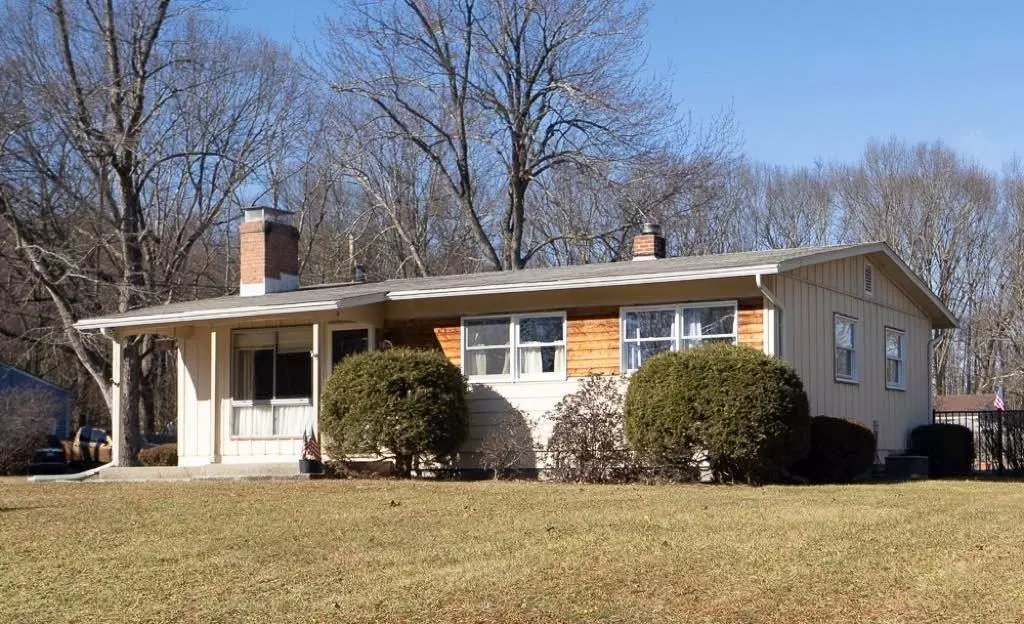 Hyde Park, NY 12538,8 Crum Elbow DR