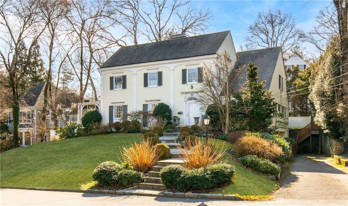 36 Olmsted RD, Scarsdale, NY 10583