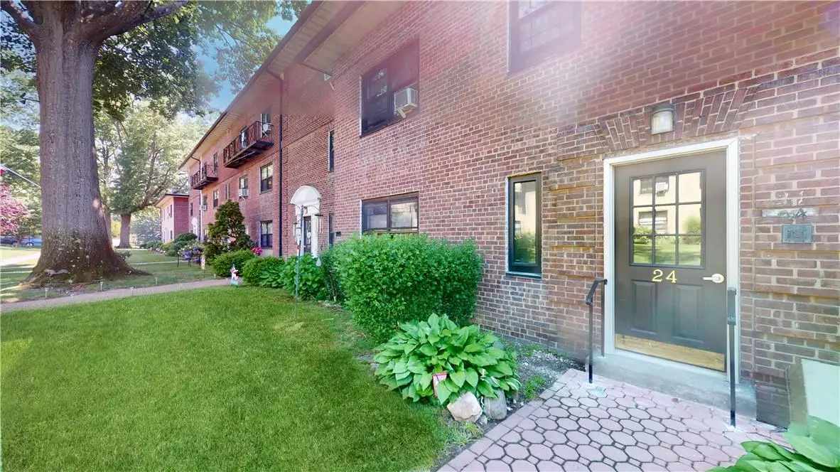 Eastchester, NY 10709,24 Manchester RD #22D