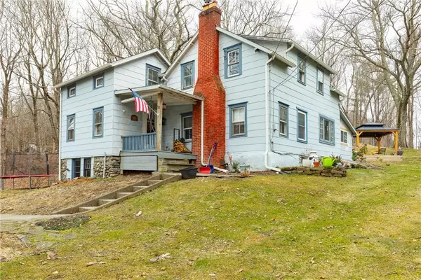 Pleasant Valley, NY 12569,53 Cole RD