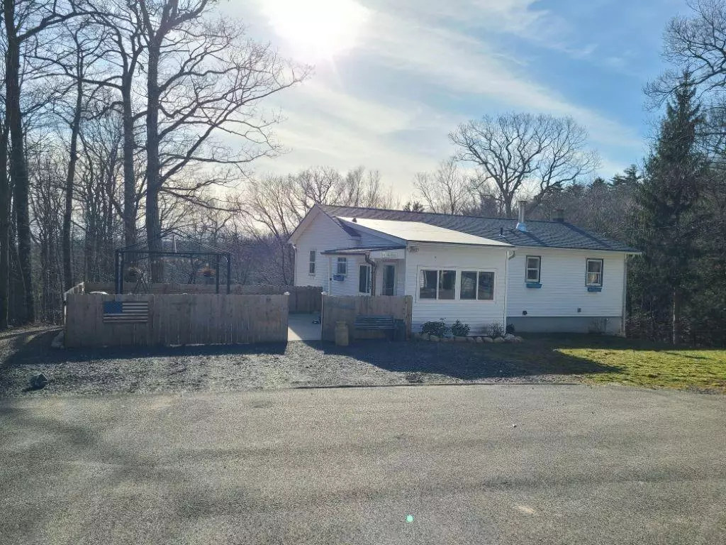 Cragsmoor, NY 12420,28 Marl LN