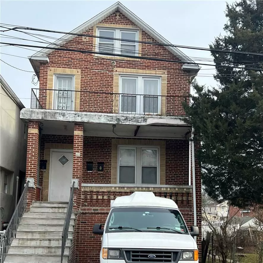 Yonkers, NY 10704,100 Thurton PL