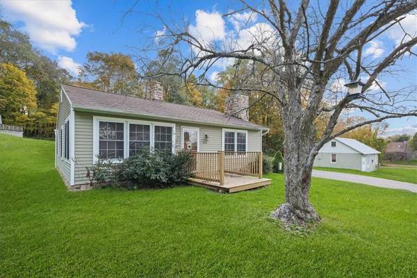 174 Marabac RD, Gardiner, NY 12525