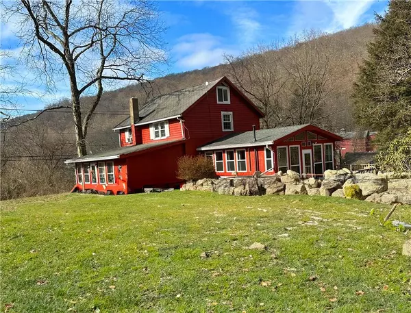 Putnam Valley, NY 10579,10 Bryant Pond RD