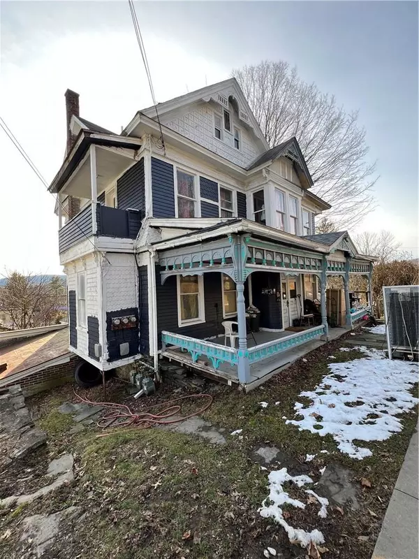 186 E Main ST, Hancock, NY 13783