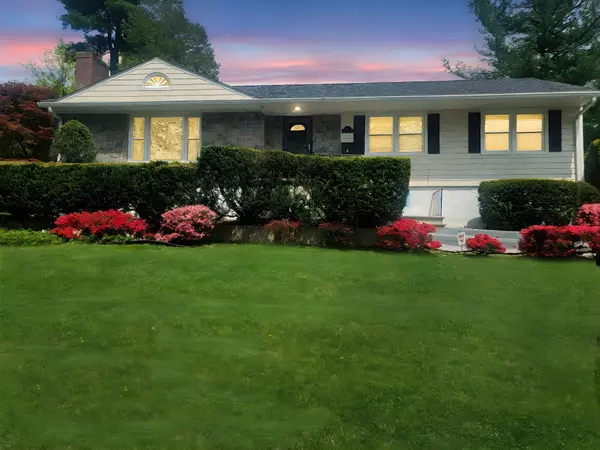 White Plains, NY 10605,20 Manor AVE