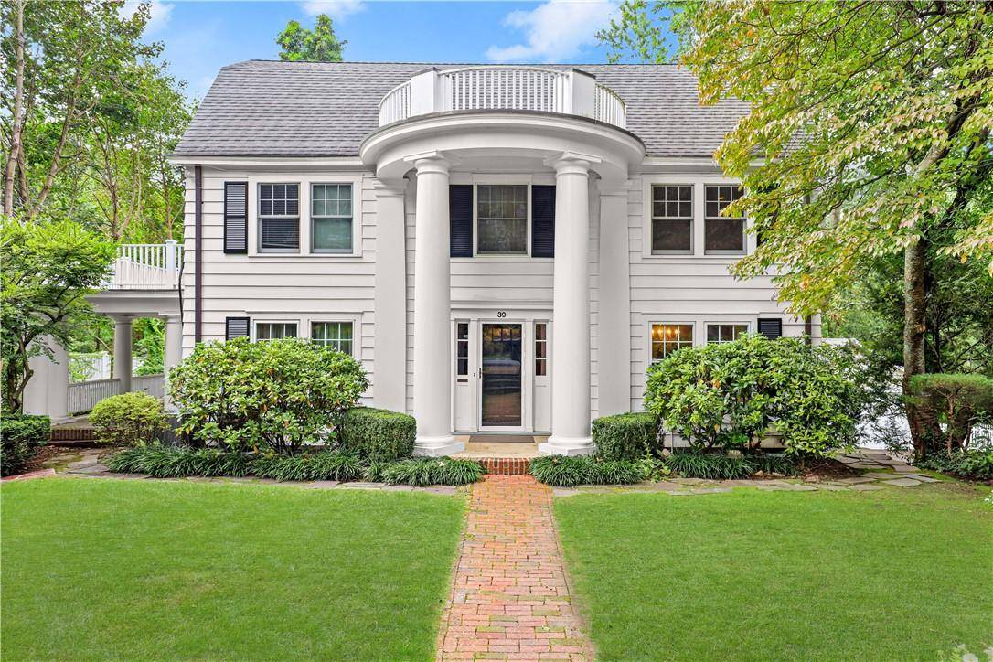 39 Walworth AVE, Scarsdale, NY 10583