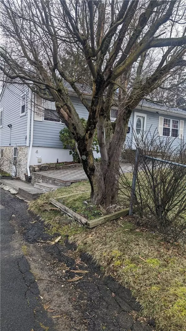 Spring Valley, NY 10977,34 E Hickory ST