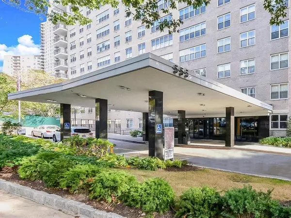 555 Kappock ST #10R, Bronx, NY 10463