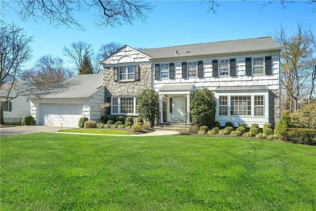 11 Cayuga RD, Scarsdale, NY 10583
